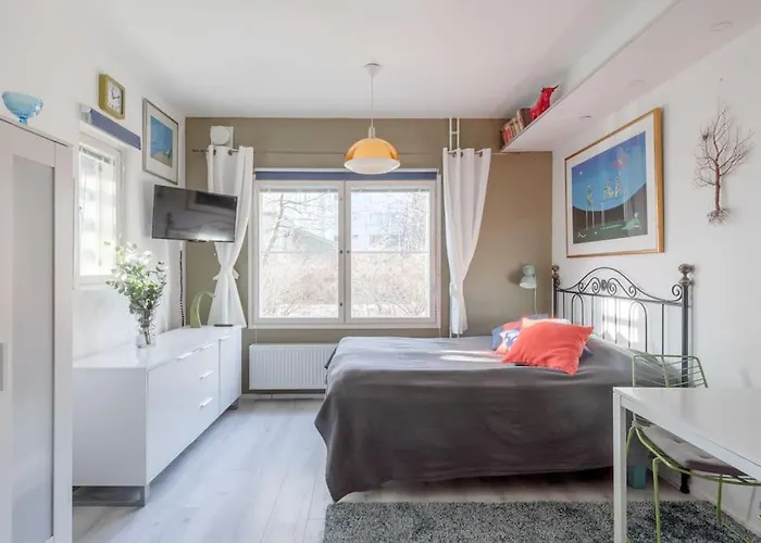 - Nearby Centrum & Metro